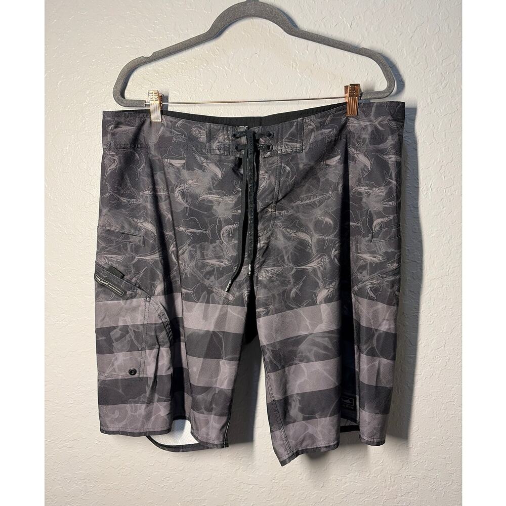 Pelagic Sharkskin Americamo Flag Board Shorts Swim Fishing Black Gray sz 38